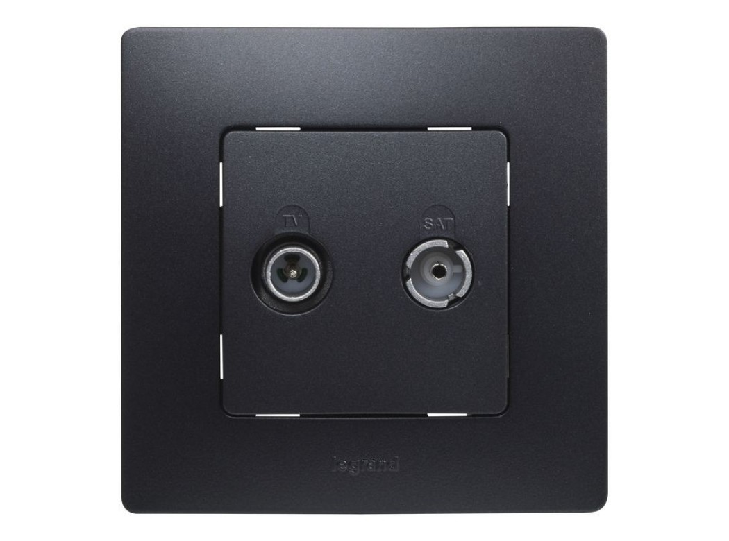 Toma de television intermedia negra serie niloe legrand